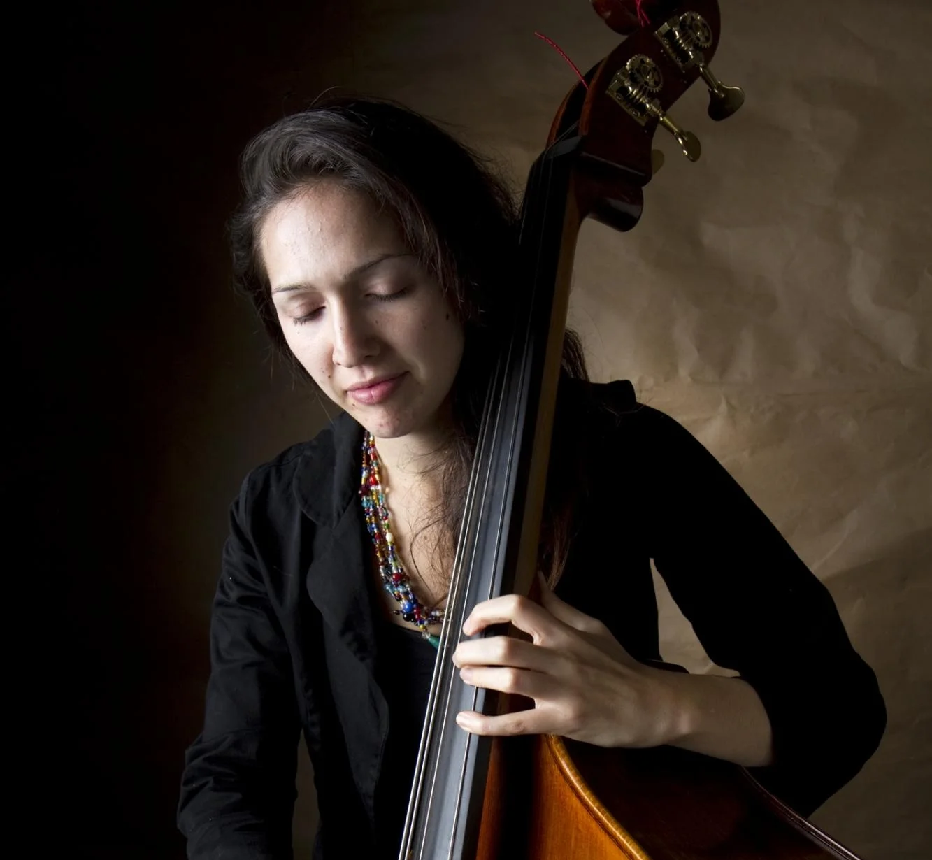 Thiroux Press Photo_2.jpg