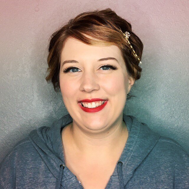 Love that this New Years is all things 20s! Happy 2020! 
#roaring20s#twentysmakeup#vintagestyles#2020#stpaul#twincities