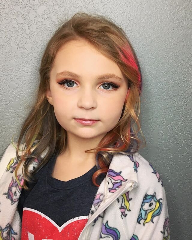 🌹No Beauty shines Brighter than a Good Heart 🌹
.
.
.
.
.
Had the joy of doing a full glamour day for my niece for her Birthday! 🥳
I&rsquo;m afraid I might have made a new makeup addict💄 😍
