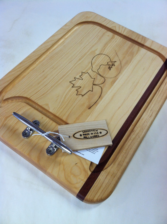 engraved_wedding_gift_cutting_board_kiwi