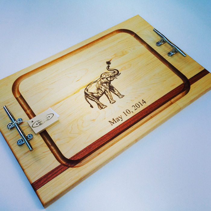 wedding_gift_cutting_board_elephant