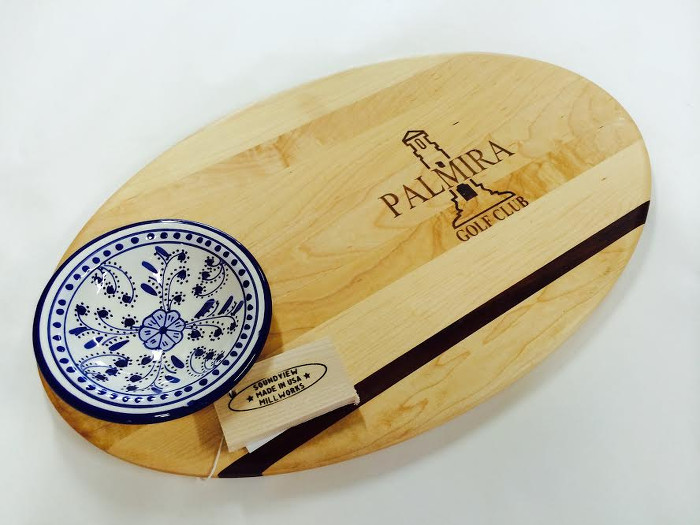 logo_trophy_french_dip_board