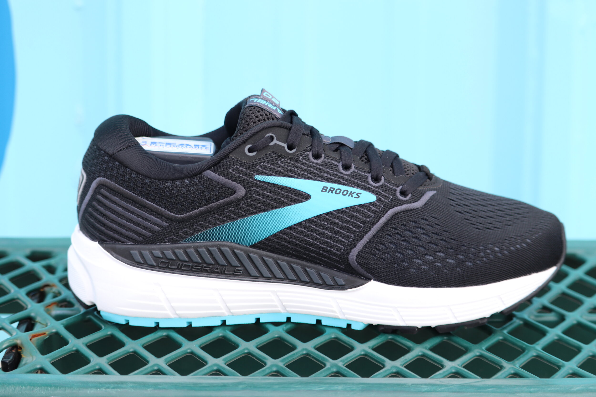 brooks ariel cheap