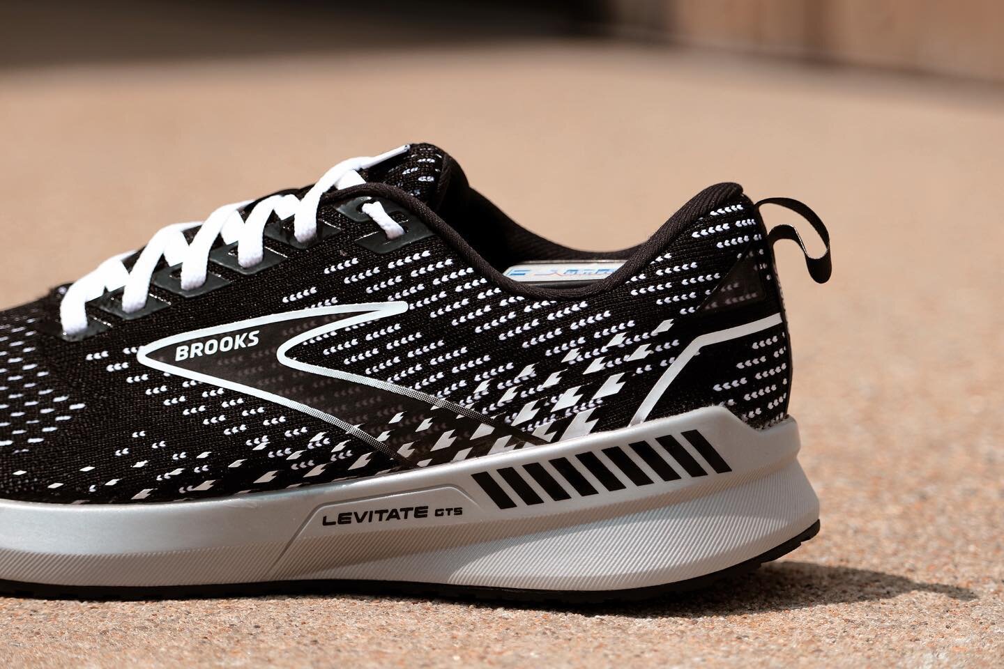 Women&rsquo;s shoe updates! 🏃&zwj;♀️
&bull;
New Levitate GTS 5!
The Levitate GTS has replaced the Bedlam. Same shoe, just updated name! 👟
&bull;
Also, the new Levitate 5 is in!
Heel collar is now back to like the original for all you OG Levitate lo