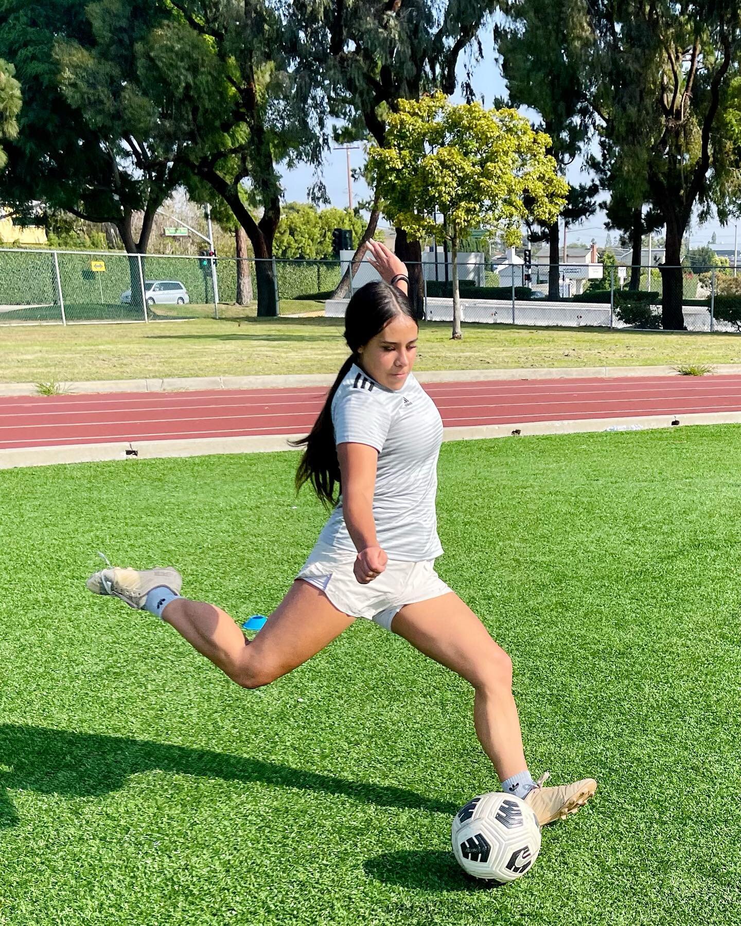 Working on technical work and striking for the weekends! @nustesitas #soccer #soccerskills #soccermoves #soccerpractice #soccer-training #soccerplayer #soccerislife #soccerlife #soccerstars #soccertime #soccergame #soccerfan #soccerlove #soccercoach 