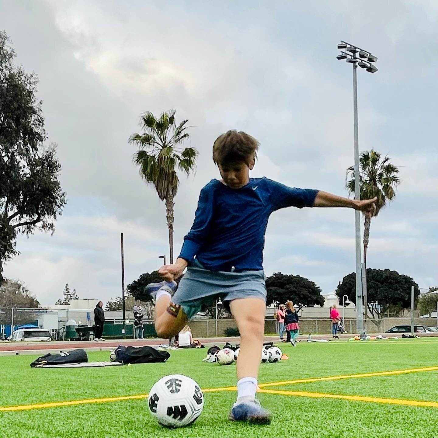 Nor rain nor shine. These players are always on the grind. #soccer #soccerskills #soccermoves #soccerpractice #soccertraining #soccerplayer #soccerislife #soccerlife #soccerstars #soccertime #soccergame #soccerfan #soccerlove #soccercoach #football #