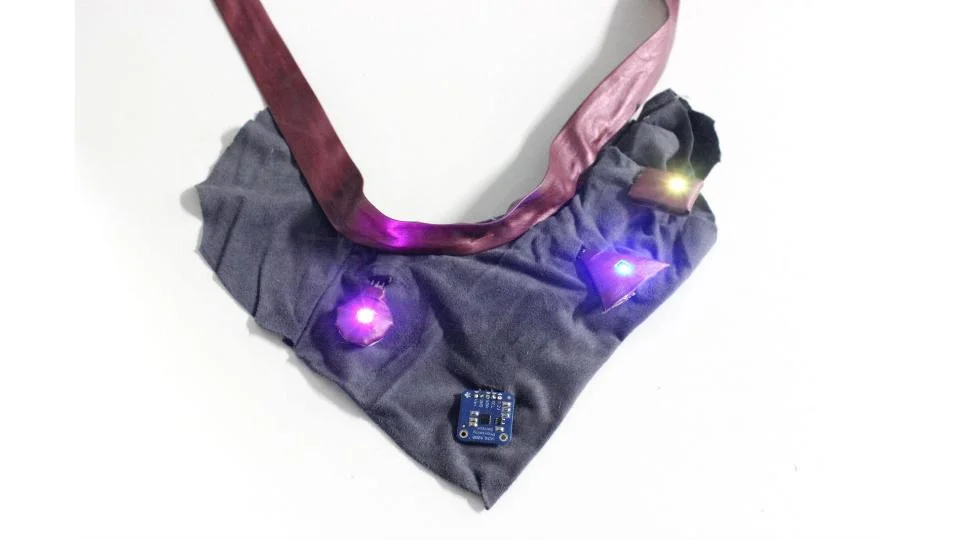 The Wearable Sensorial Diary prototype