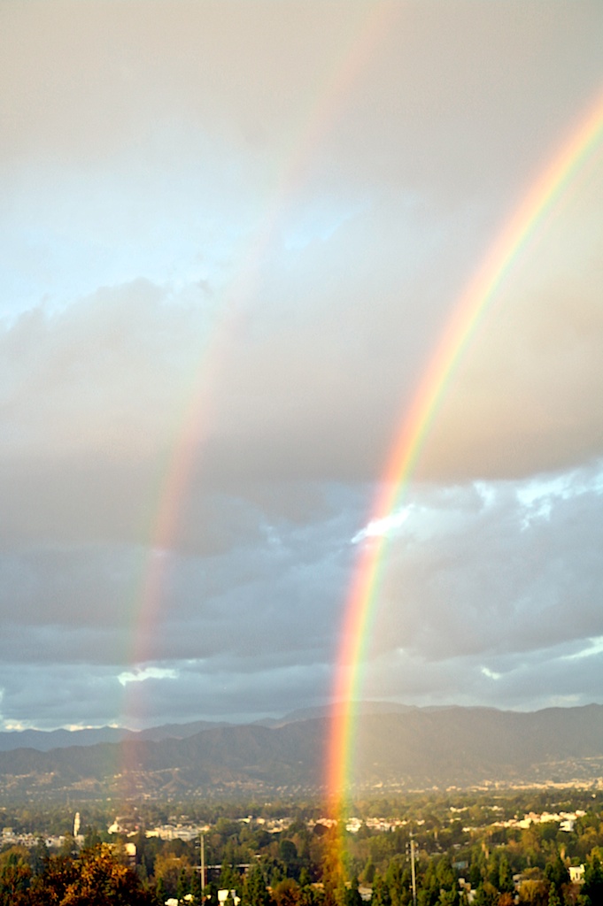 Double_rainbow_2011-10-06_06-19-14_12©MaggieLynch2011.jpg