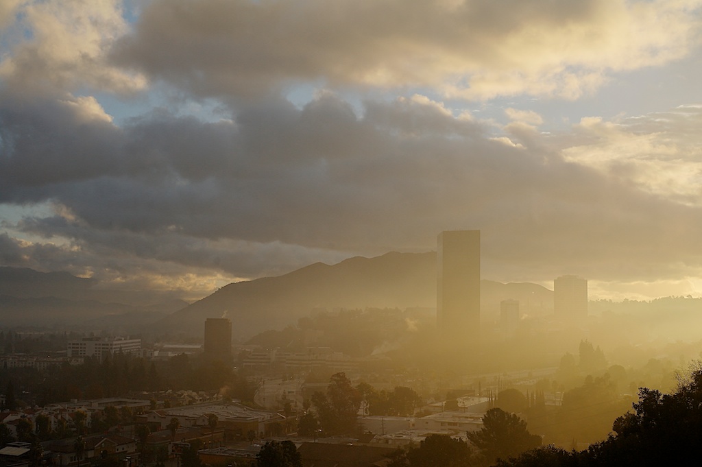 Morning_clouds_2013-01-06_08-28-55_4 of 8©MaggieLynch2011.jpg