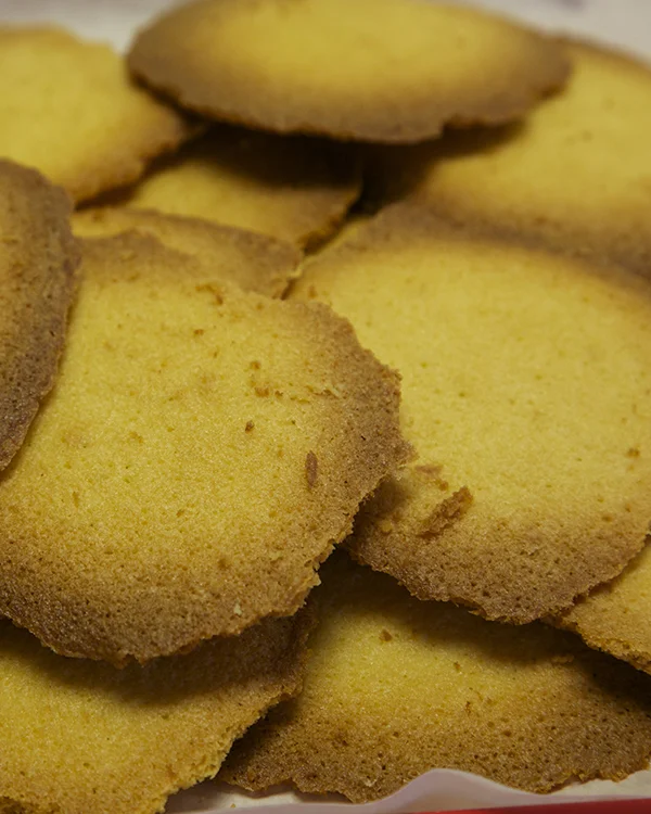 DessertsAlmond cookie | $1.25Cinnamon sugar palmier | $1.00