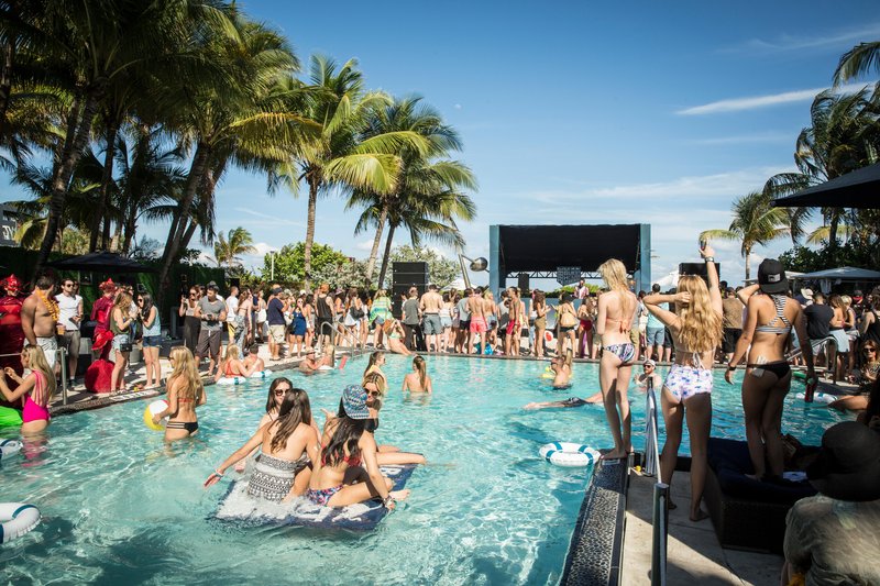 red-bull-guest-house-2015.jpg