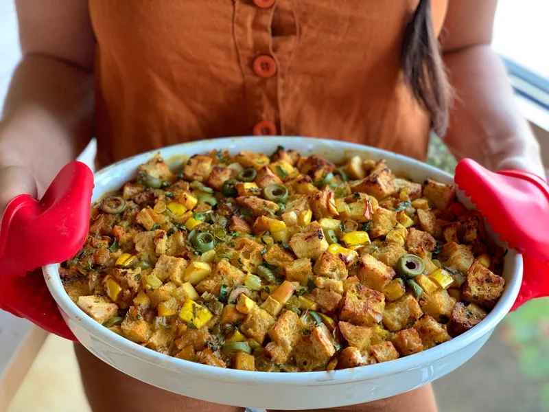 gluten-free-apple-squash-olive-stuffing.jpg