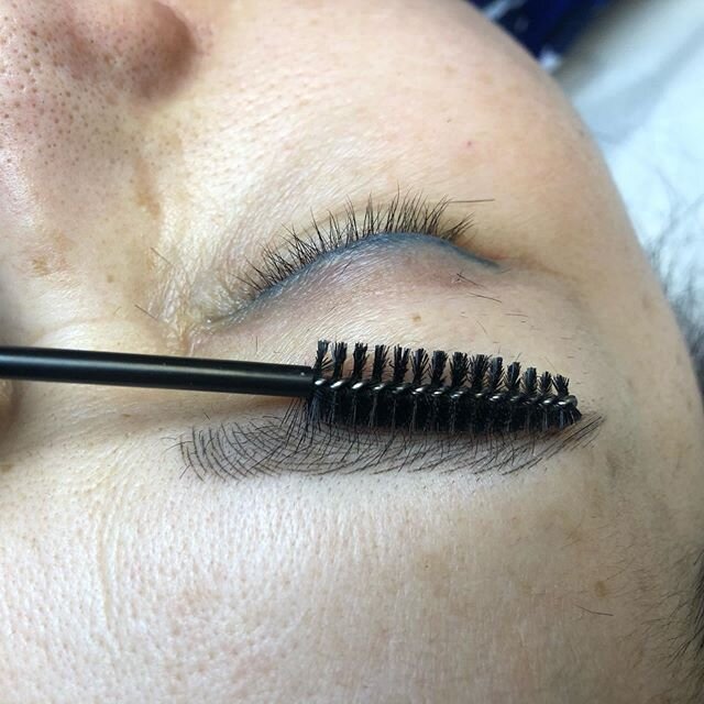 Healed before touch up. 
Results vary per individual. 
Hairstroke Eyebrow Embroidery 🔹www.JoanneHinh.com🔹 .
.
.
.
.
.
#permanentmakeup #3deyebrow #semipermanentmakeup #hairstrokes #eyebrowembroidery #permanentcosmetics #eyebrowtattoo #cosmetictatto