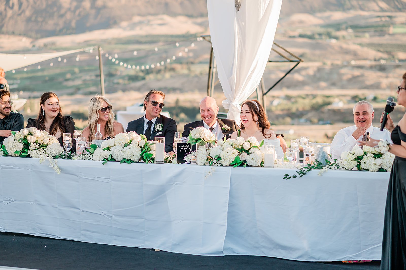 B. Jones Photography | seattle wa engagement photographer | seattle wedding photographer | wedding photographers near me | wedding pictures seattle | Woodmark Wedding | WENATCHEE, WA Wedding