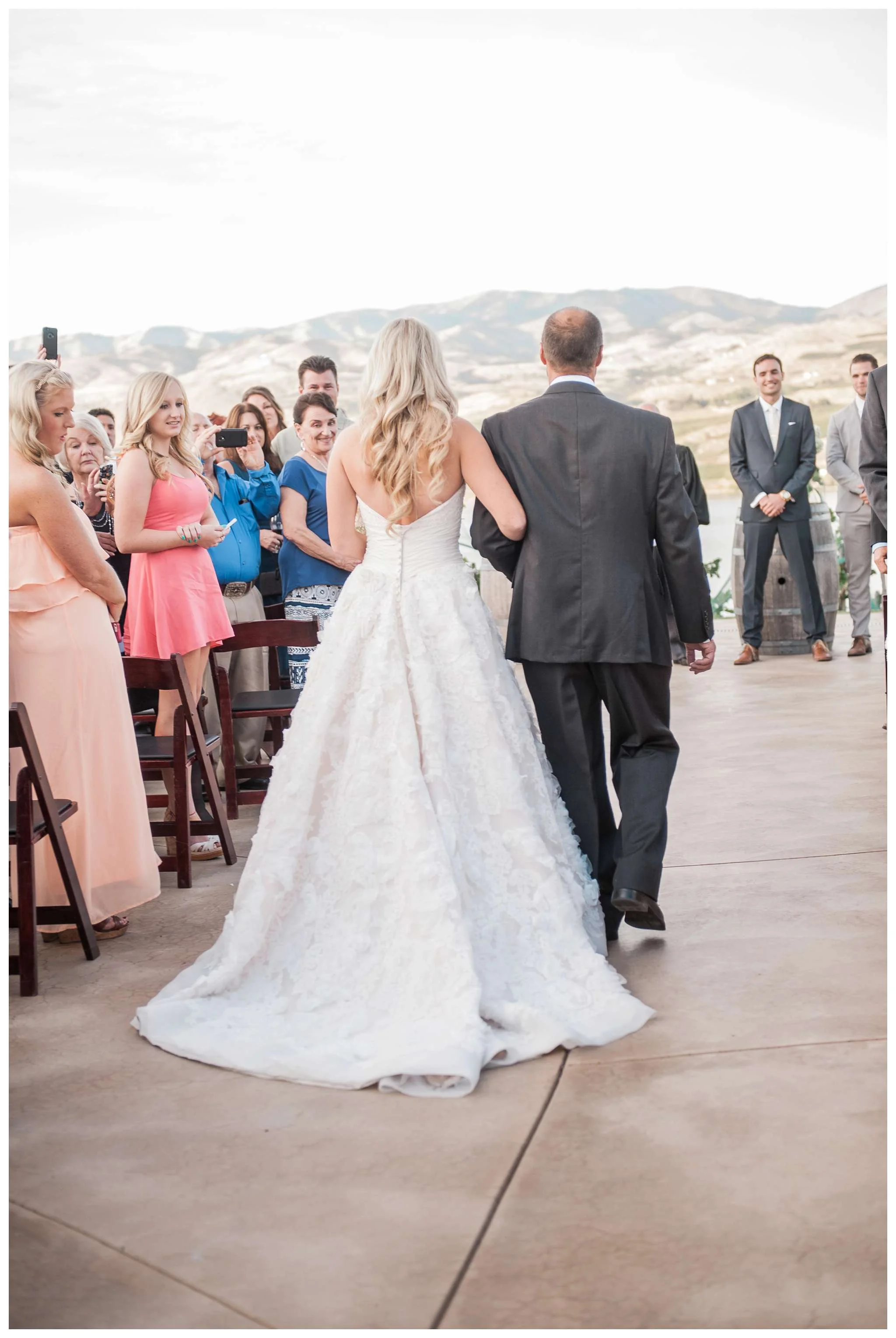 Karma Vineyard Chelan Wedding Photographer