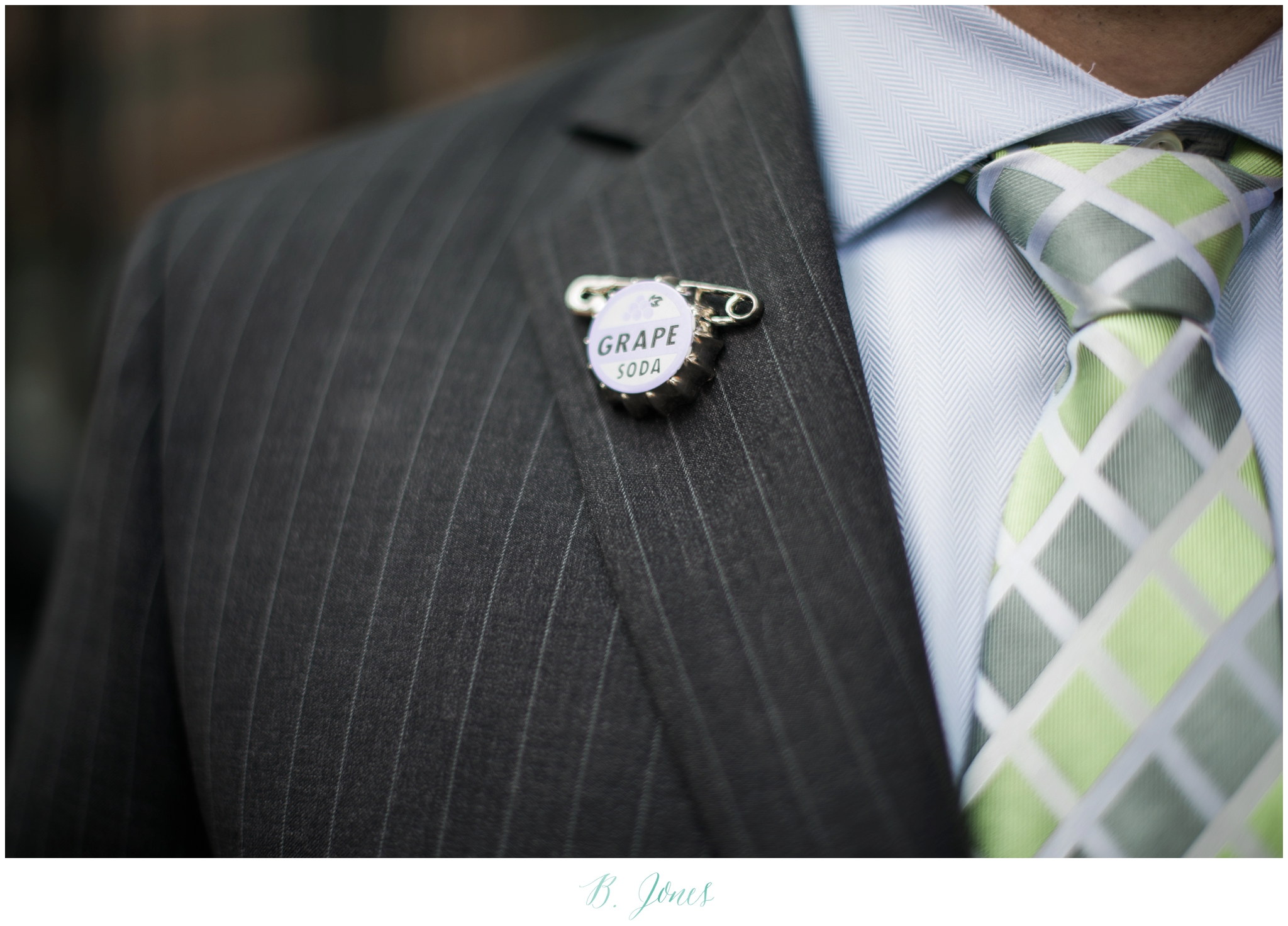 Seattle Ferry Wedding. Piccolino Reception. Seattle Wedding Photographer B. Jones Photography. World Spice Market. Pikes Place Market. Vintage Rolls Royce