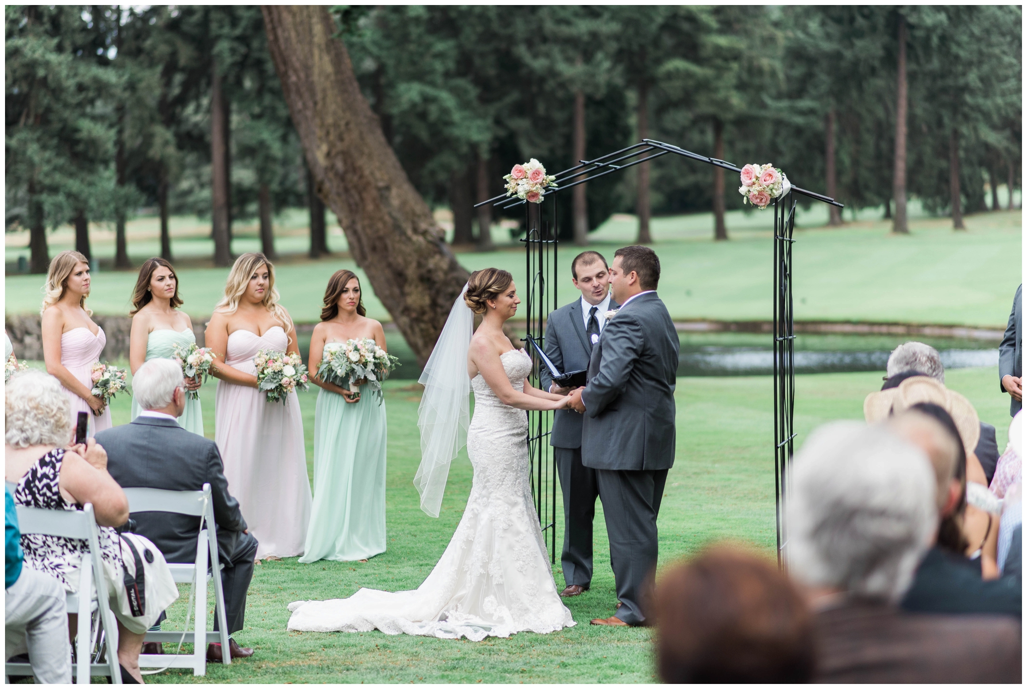 Inglewood Gold Club Wedding. mint. Blush. Seattle Wedding PHotographer. B. Jones Photography. Country Club Wedding