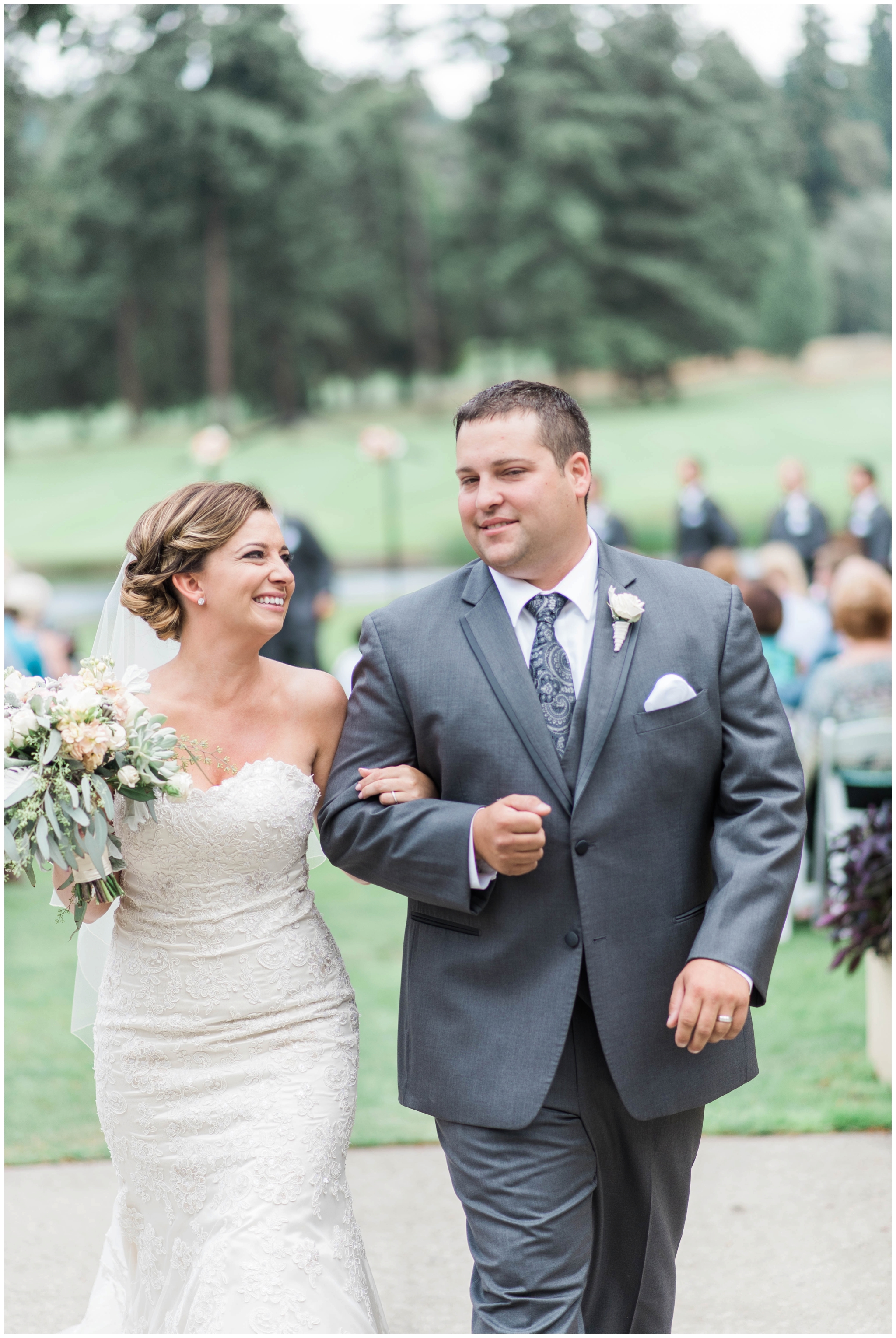 Inglewood Gold Club Wedding. mint. Blush. Seattle Wedding PHotographer. B. Jones Photography. Country Club Wedding