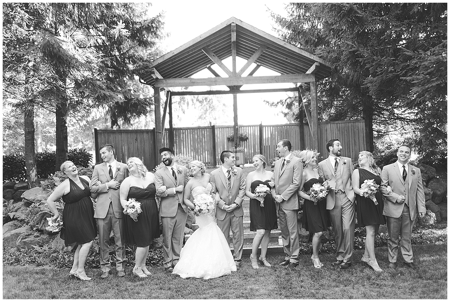 Woodland meadow farms glitter mason jar wedding. Snohomish wedding photographer. Seattle Wedding Photographer