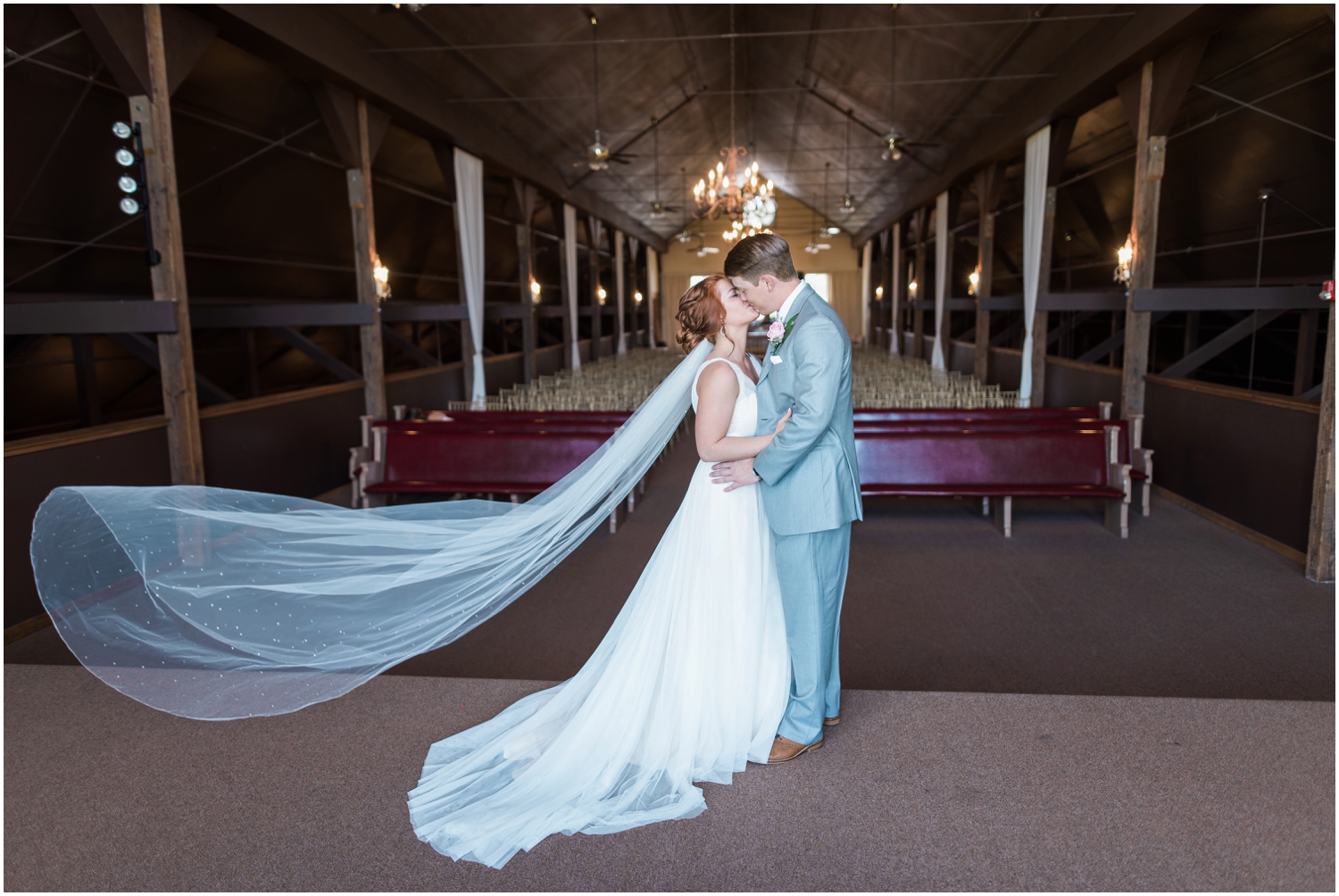 Lord Hill Farms Wedding in Snohomish. Blush, Gold. Glitter. Rustic Chic Wedding.  B. Jones Photography