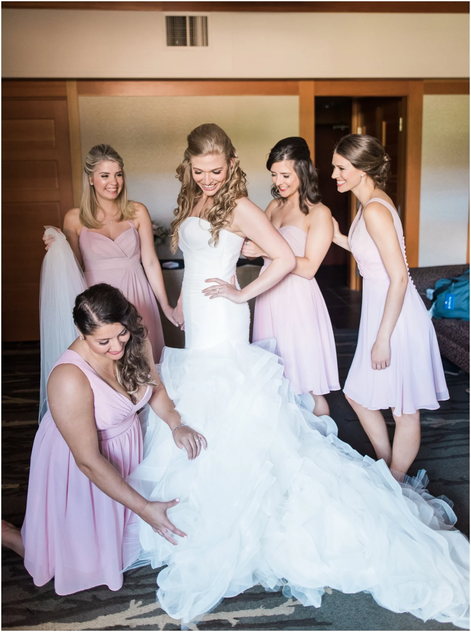 Hannah & Mikes Willows Lodge Wedding. Woodinville wedding Photographer