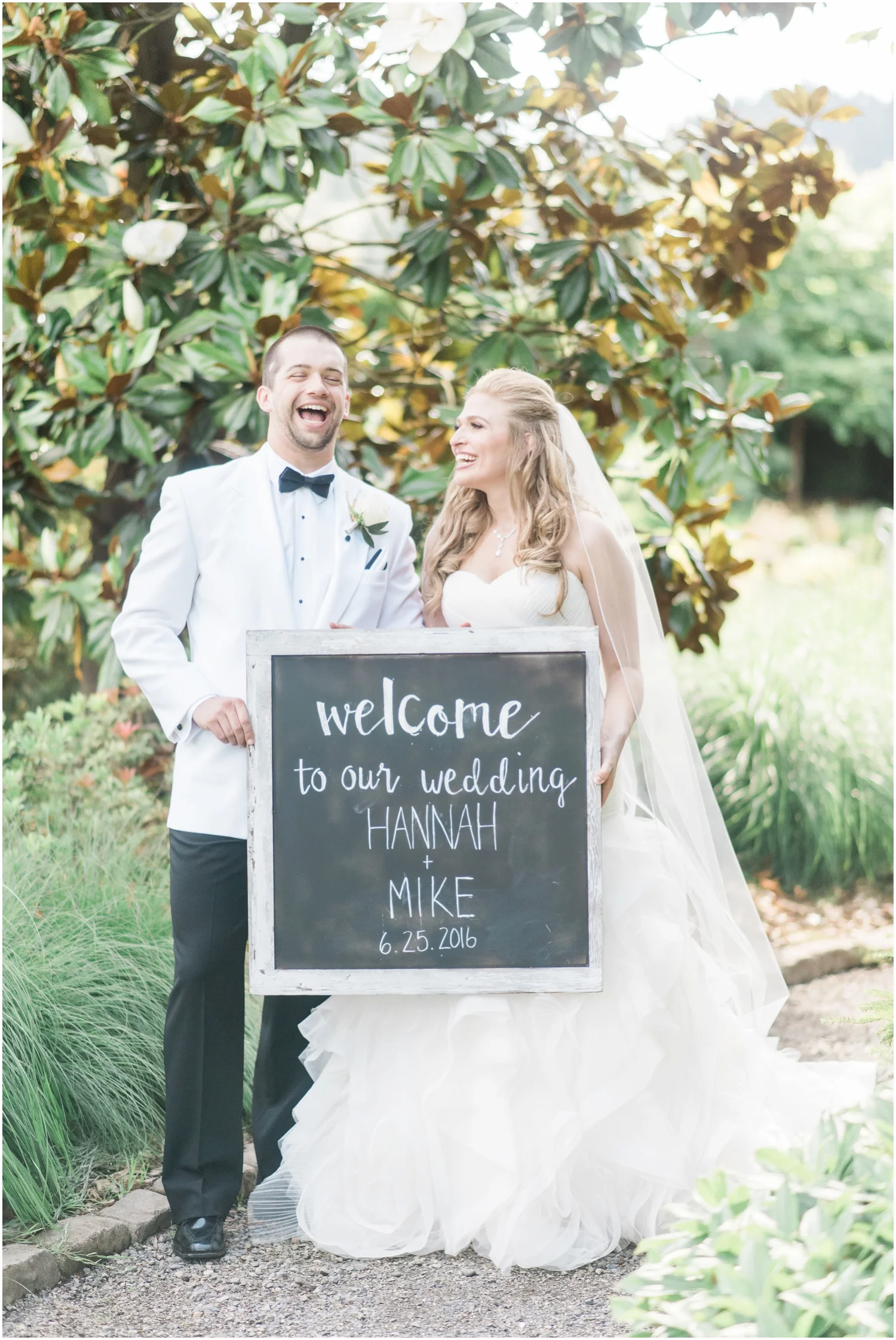 Hannah & Mikes Willows Lodge Wedding. Woodinville wedding Photographer