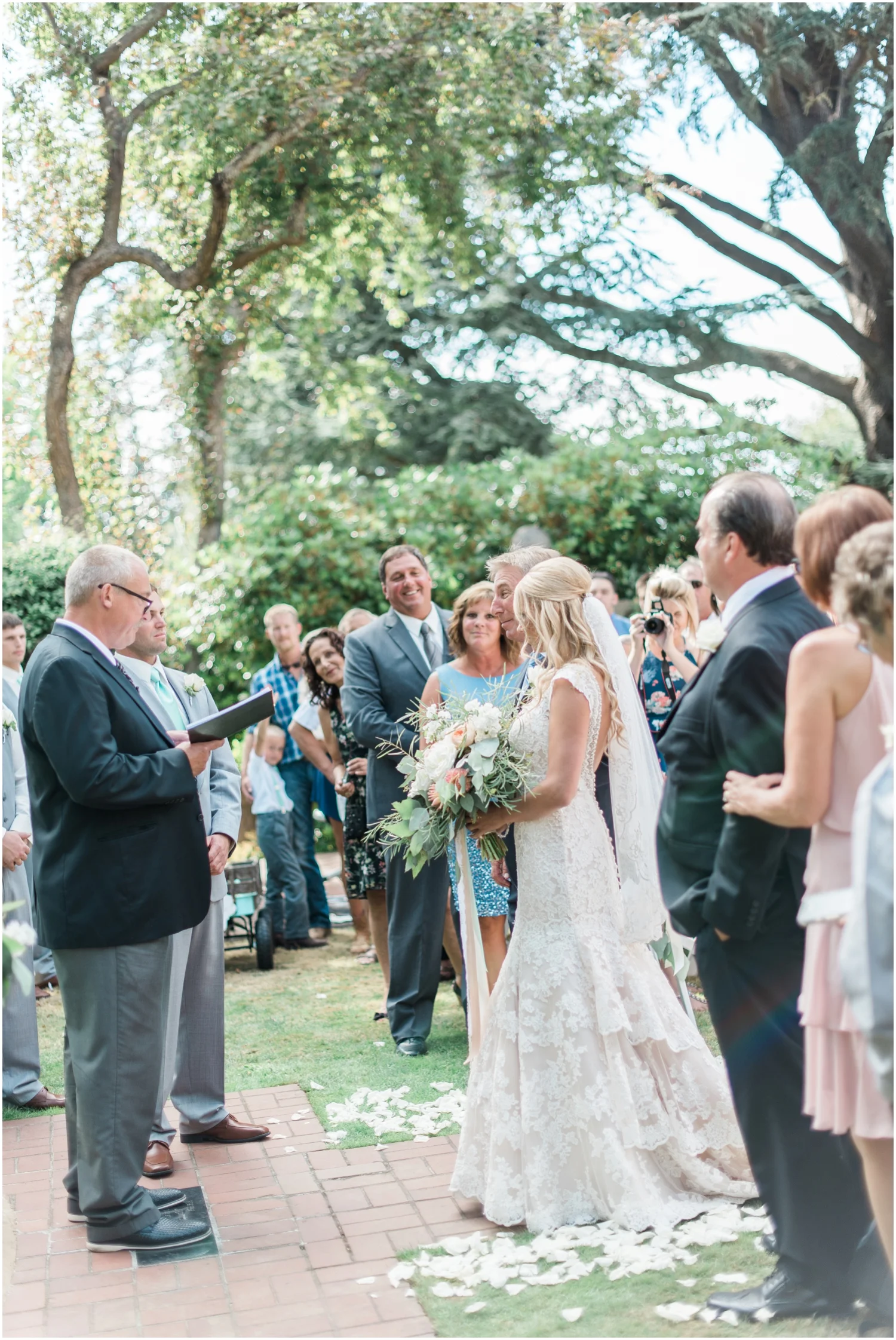 Bailey and Danes Lairmont Manor Wedding. Bellingham Weddin Photographer