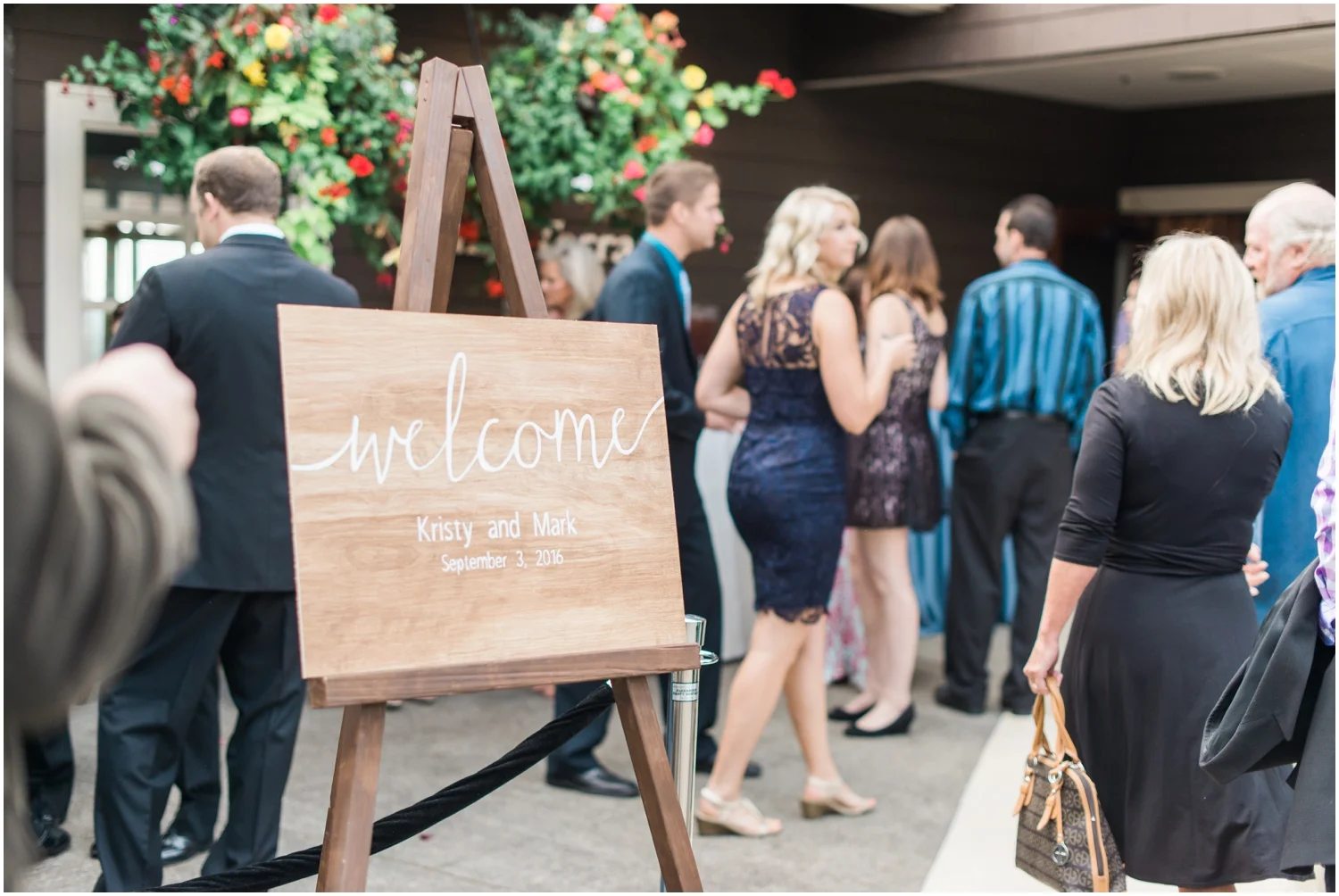 Kristy and marks salish lodge wedding at snoqualmie falls