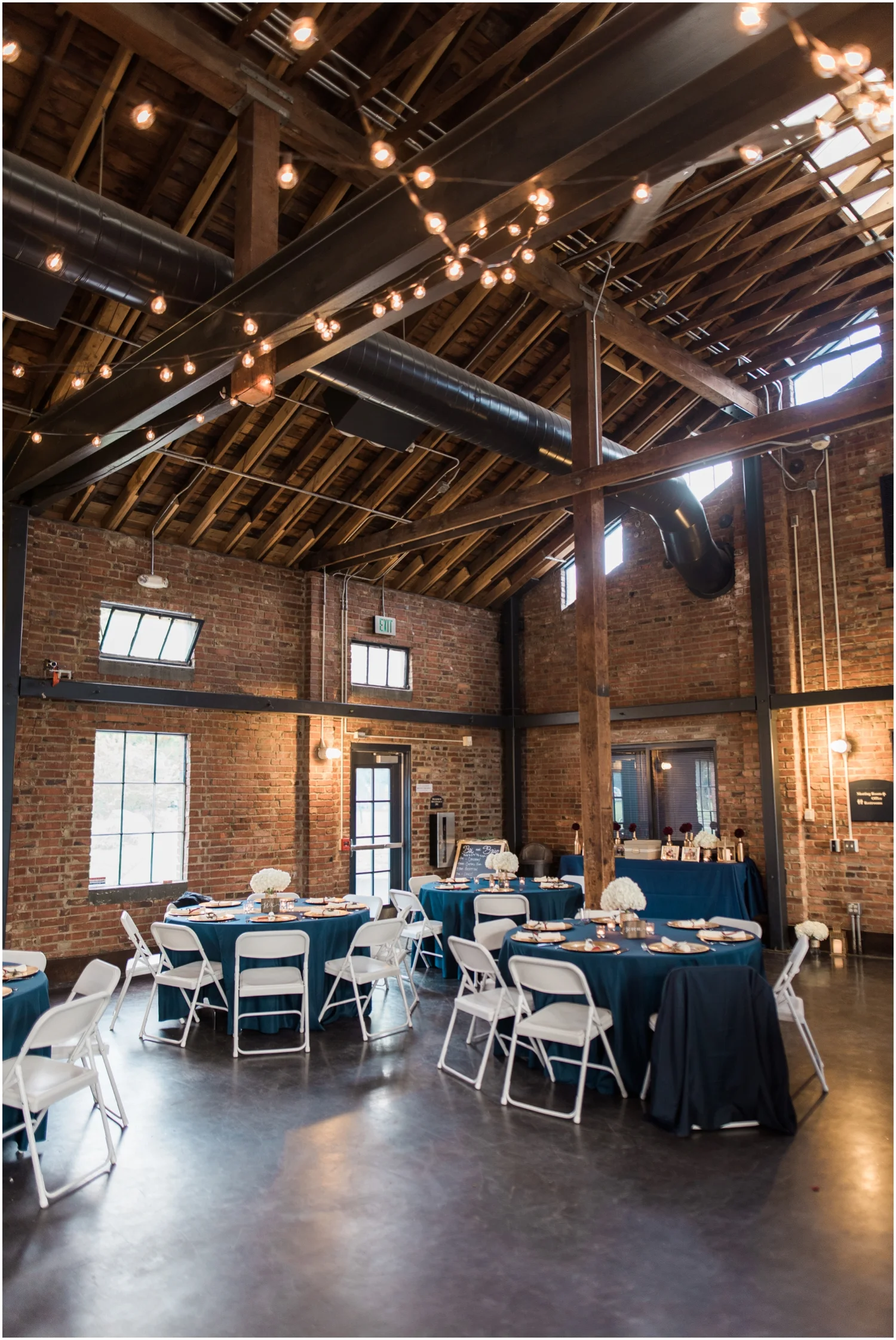 Bri & Brian's Pike Place Market & Golden Garden Bath House Wedding