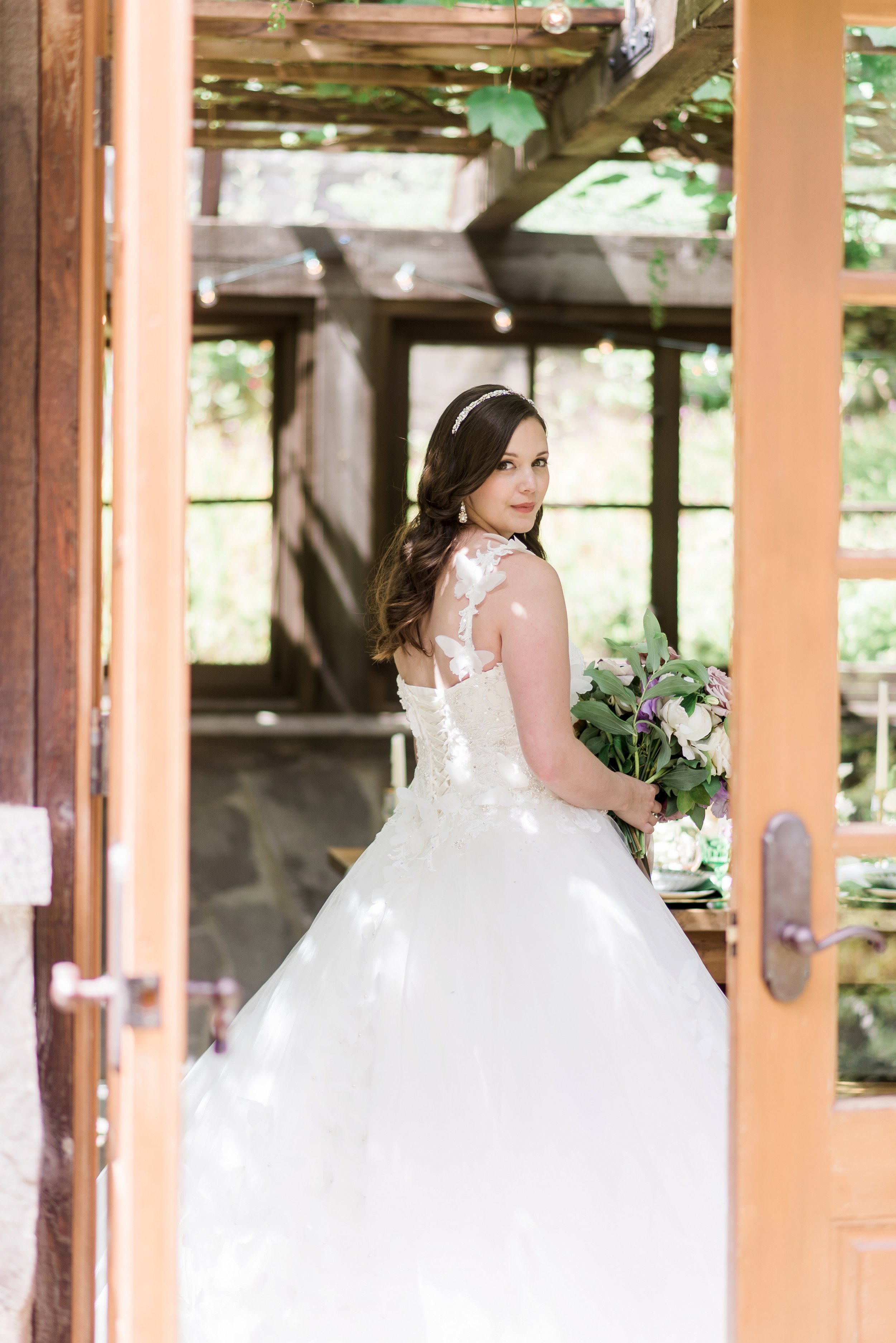 Botanikal Flower bride. Bella Luna Farms Wedding. Snohomish Wedding Photography