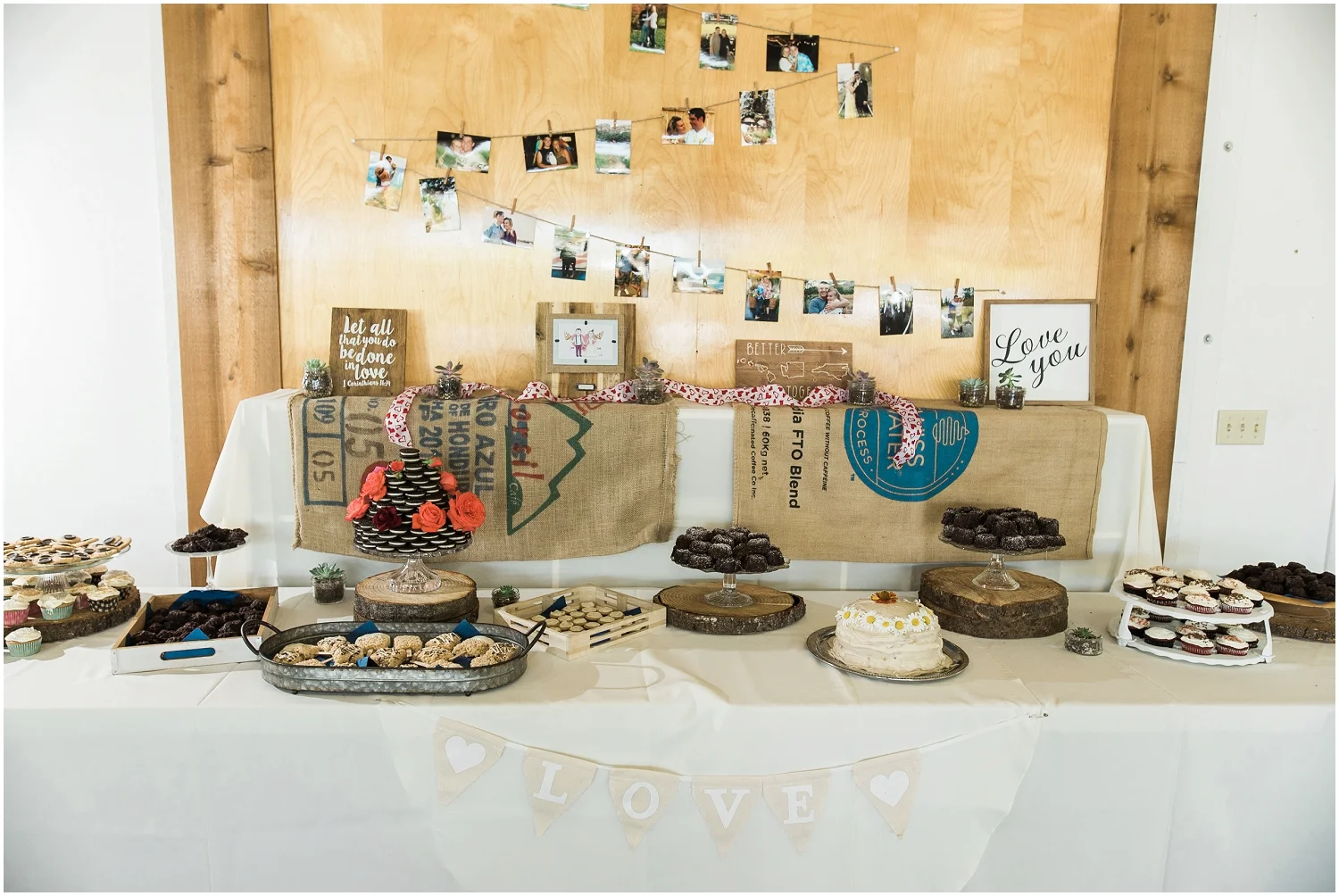 justin alexander, hangar wedding, rustic wedding, burlap and lace, country wedding, kate spade, bellingham wedding, pnw wedding, award winning wedding photography