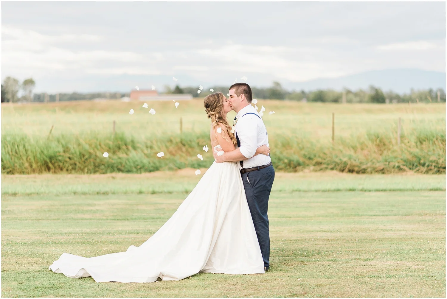 justin alexander, hangar wedding, rustic wedding, burlap and lace, country wedding, kate spade, bellingham wedding, pnw wedding, award winning wedding photography