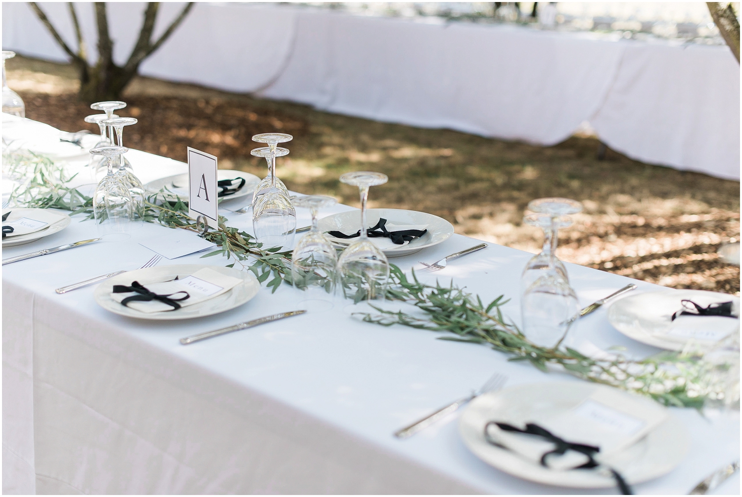  Minimalist, bold, garden wedding, BHLDN, PNW Bride, Seattle, Horticulture, PNW is Best, Classic Wedding, Minimalism 