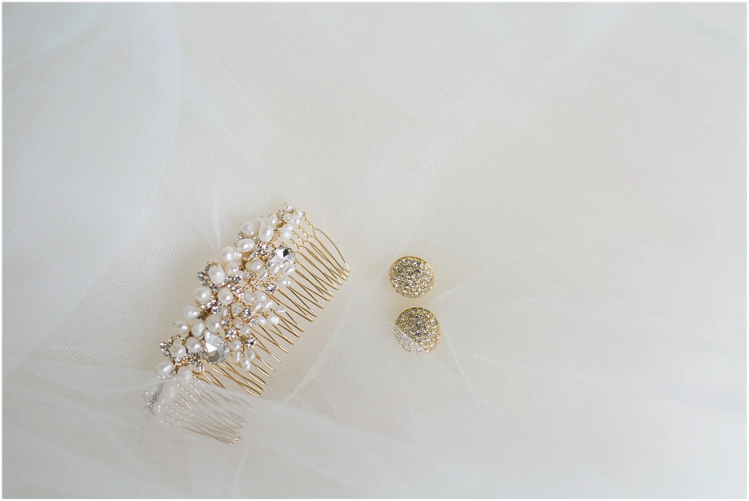 Fairmont Manor, Skagit County Photographer, Bellingham Wedding Photographer, Stunning Wedding Details, Greenery, Tuxes and Lace