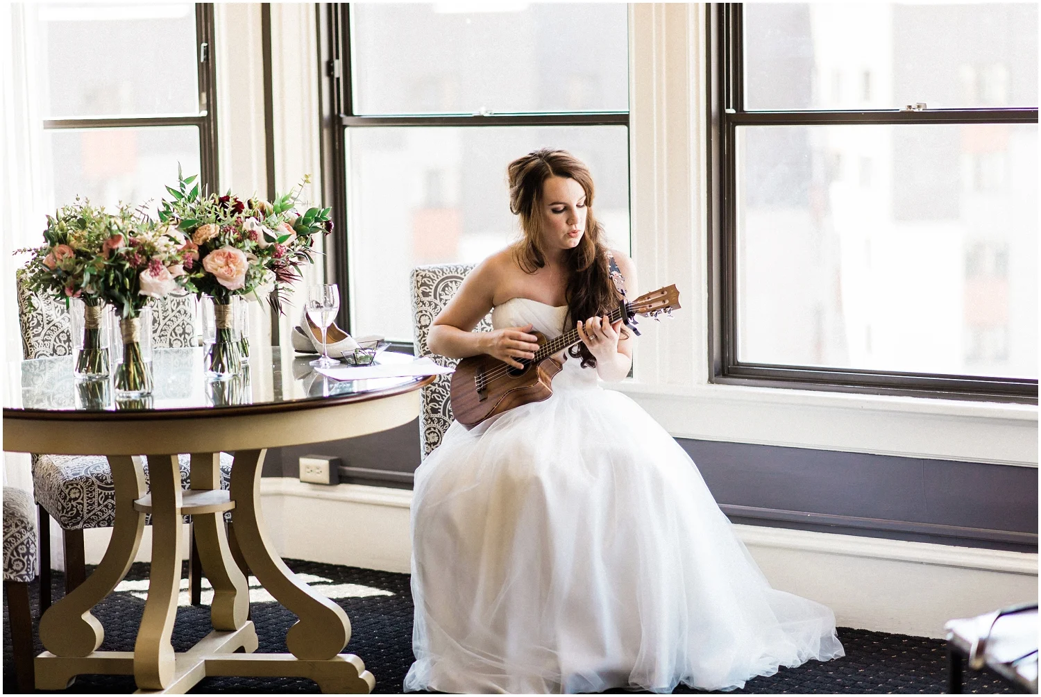PNW Brides, B. Jones Bride, Hotel Sorrento, Seattle, Seattle Wedding, PNW Photography, Seattle Wedding Photographer, Bright and Airy, Modern Wedding Decor, Film Inspired