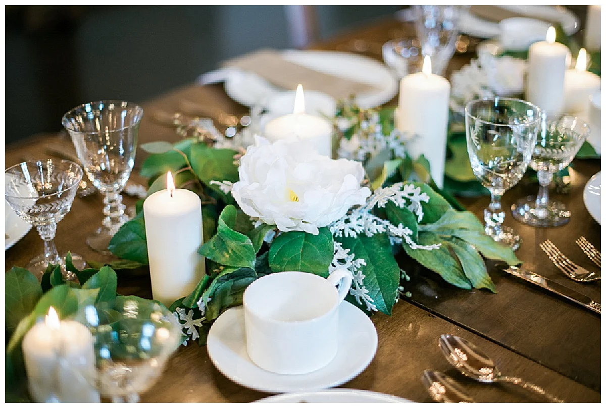 Chateau Lille wedding, Winter indoor PNW wedding, lodge, delille
