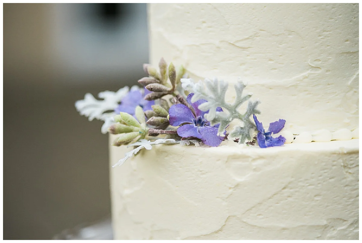 Chateau Lille wedding, Winter indoor PNW wedding, lodge, delille
