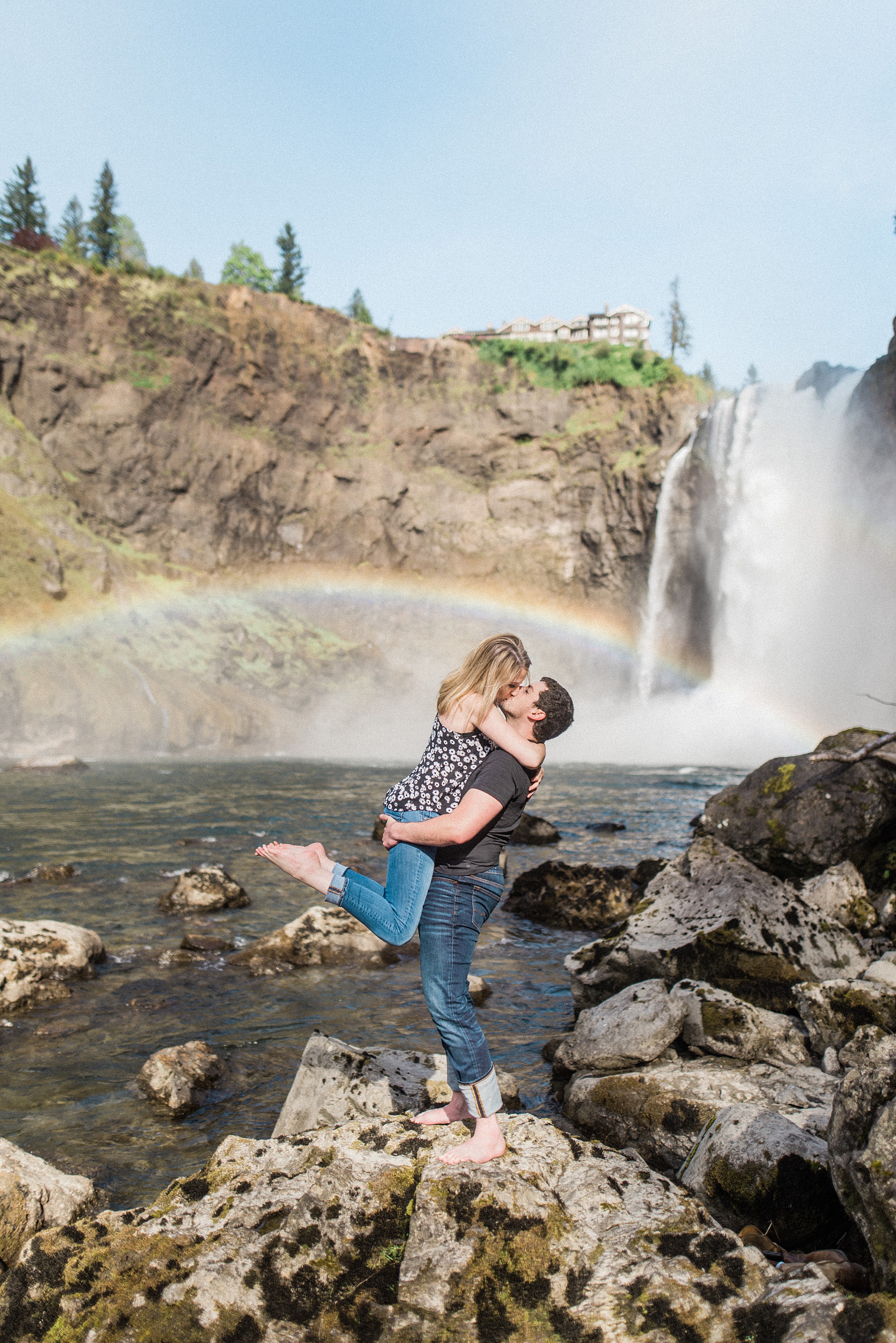 Snoqualmie Falls proposal engagement photos.