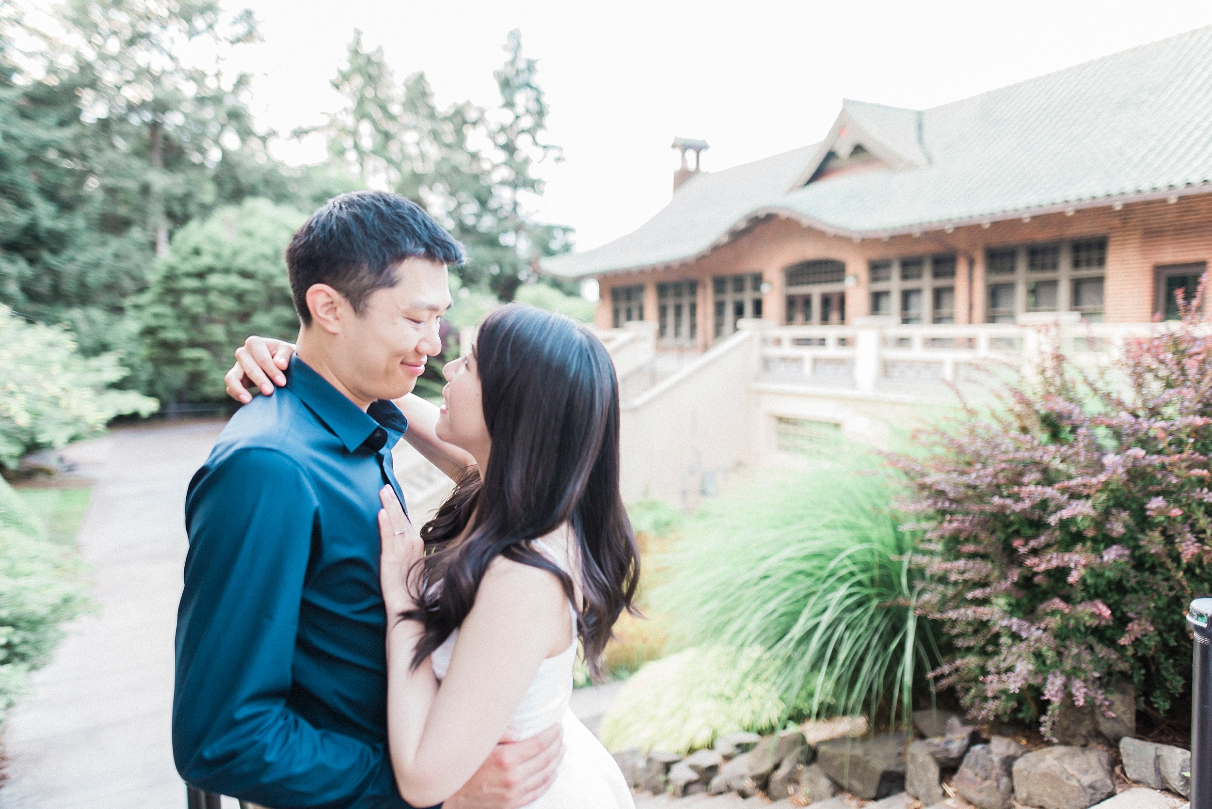 point defiance rose garden engagement photos.