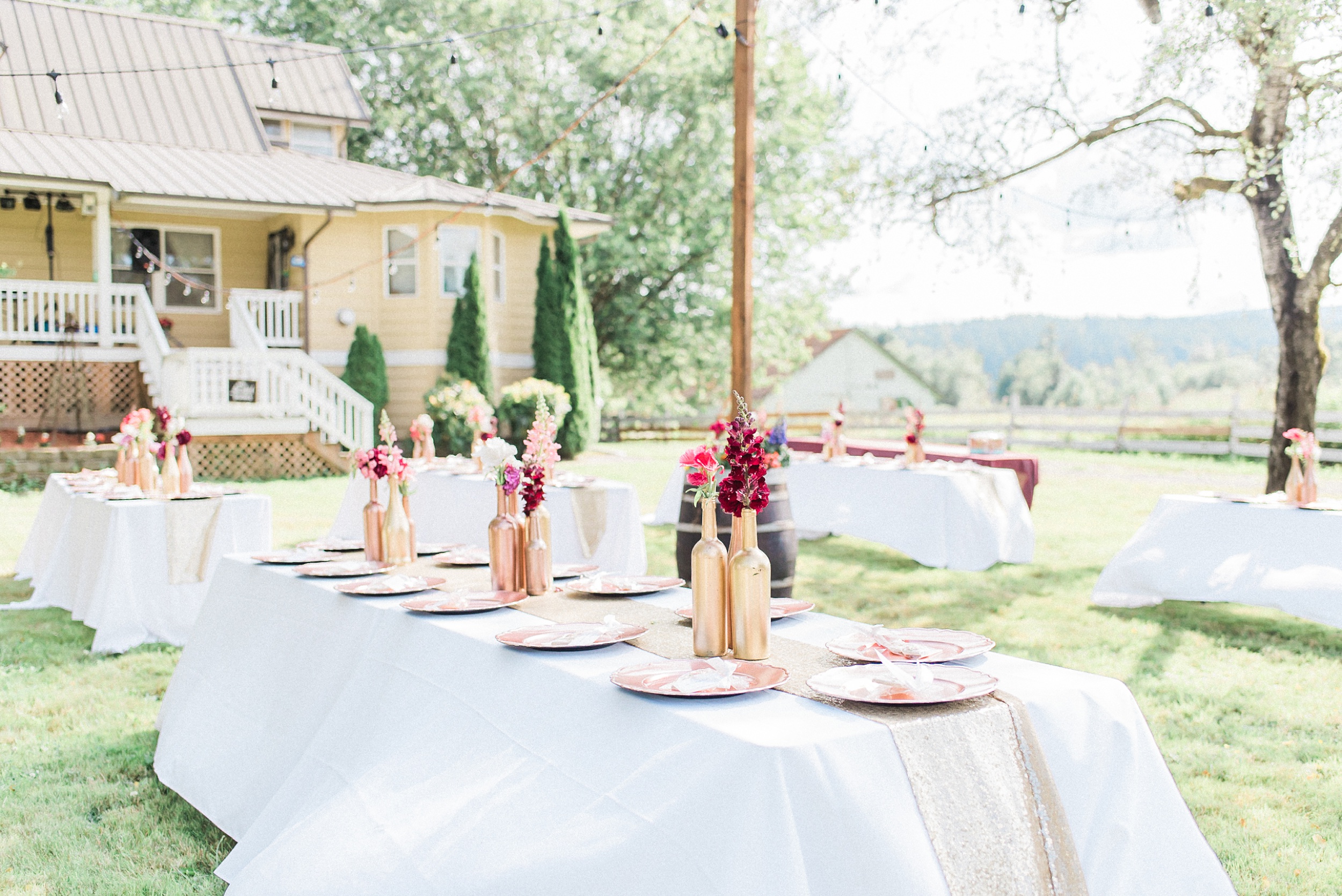 Rustic PNW backyard wedding - seattle wedding photographer