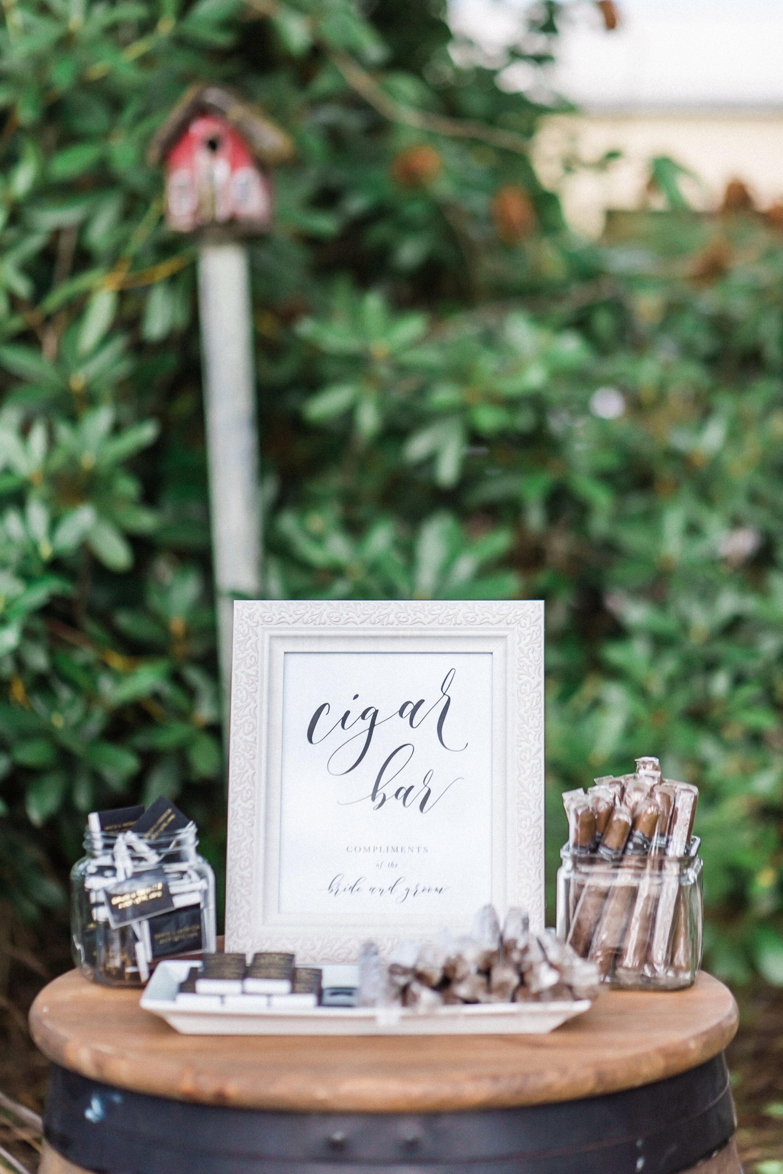 Rustic PNW backyard wedding - seattle wedding photographer