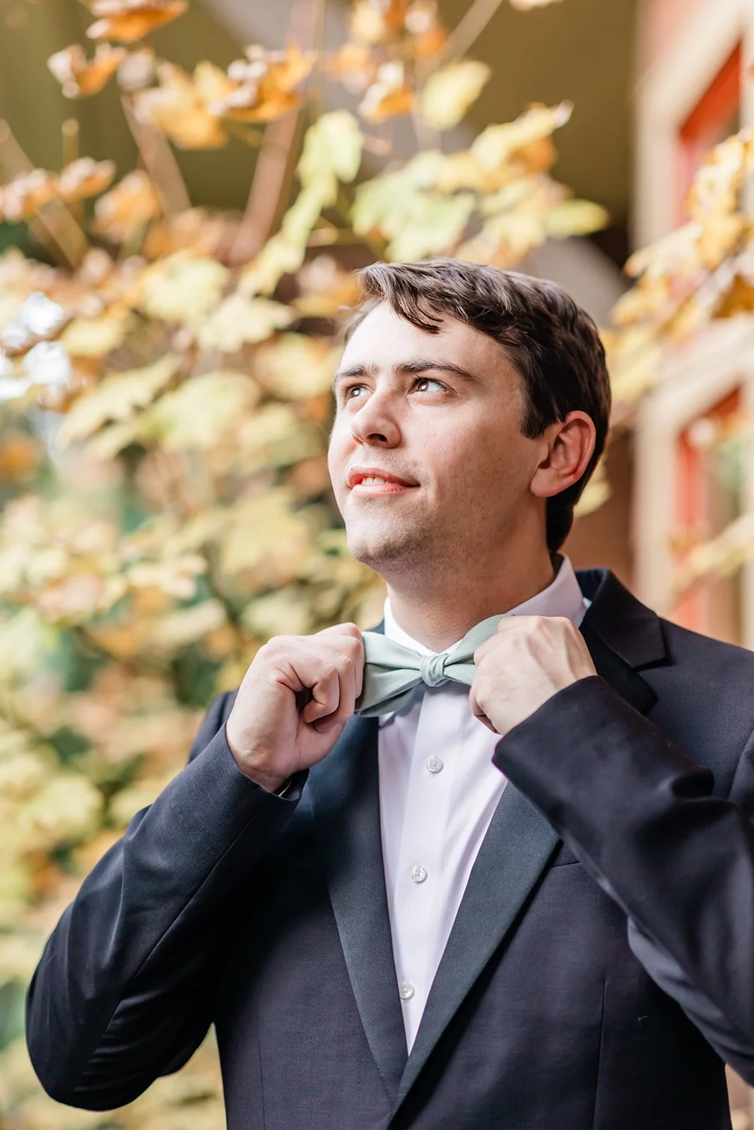 stephanie-jordan-willows-lodge-groom-bow-tie.jpg