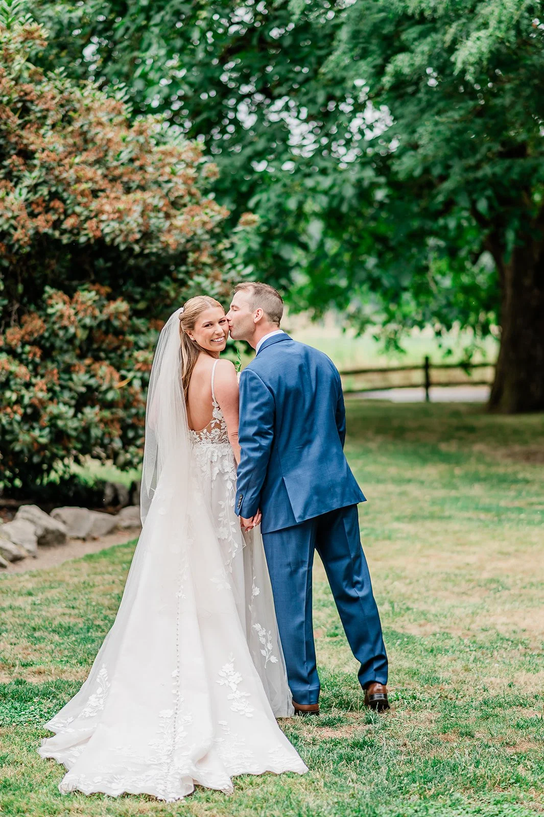 woodland-meadow-farms-couple-forehead-kiss.jpg