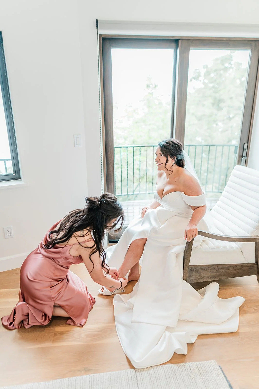 saltys-on-alki-wedding-3.jpg