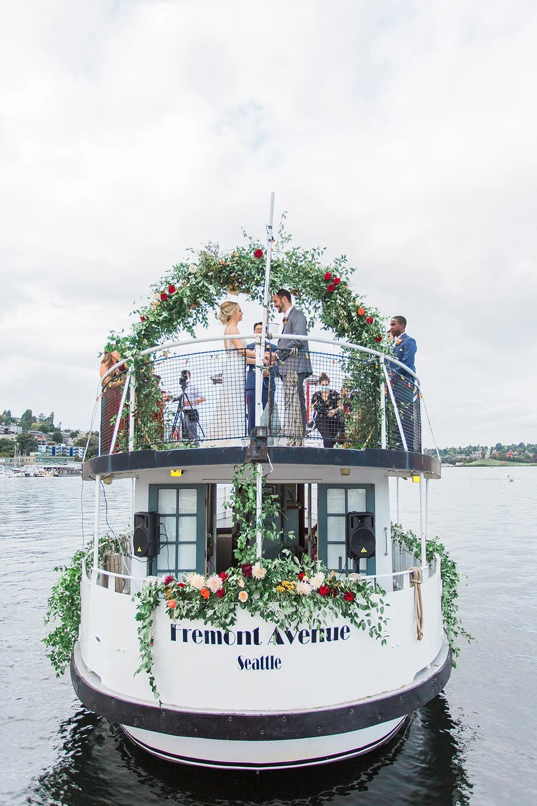 seattle-boat-wedding-2.jpg