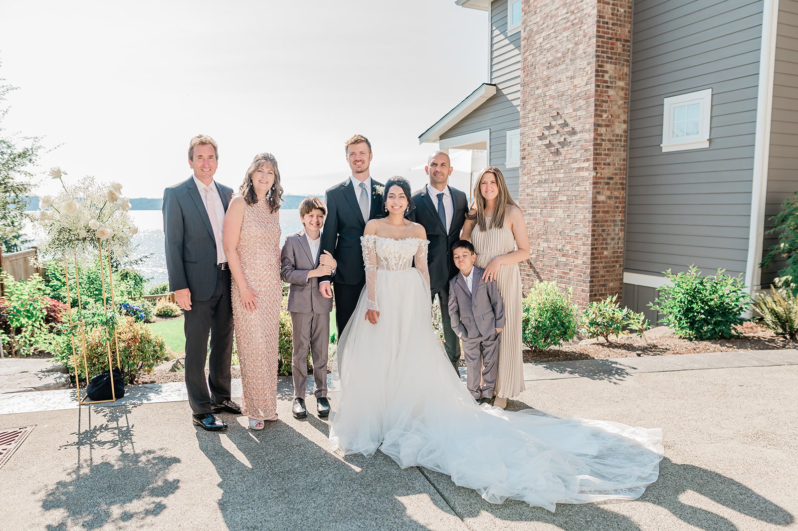 B. Jones Photography | seattle wa engagement photographer | seattle wedding photographer | wedding photographers near me | wedding pictures seattle | Woodmark Wedding | Dog Wedding Seattle