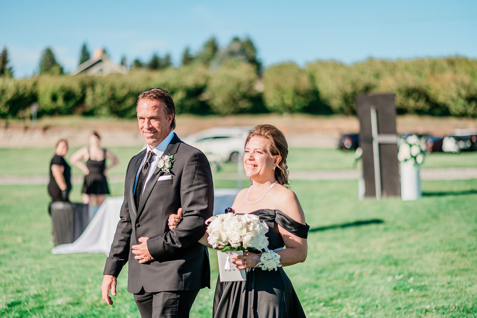B. Jones Photography | seattle wa engagement photographer | seattle wedding photographer | wedding photographers near me | wedding pictures seattle | Woodmark Wedding | WENATCHEE, WA Wedding