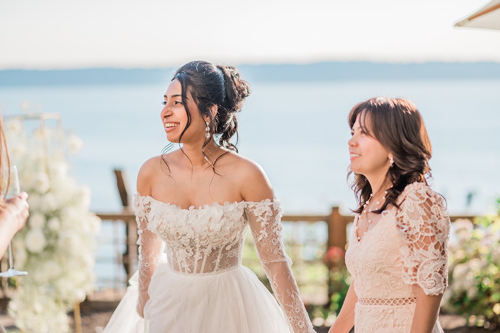 B. Jones Photography | seattle wa engagement photographer | seattle wedding photographer | wedding photographers near me | wedding pictures seattle | Woodmark Wedding | Dog Wedding Seattle