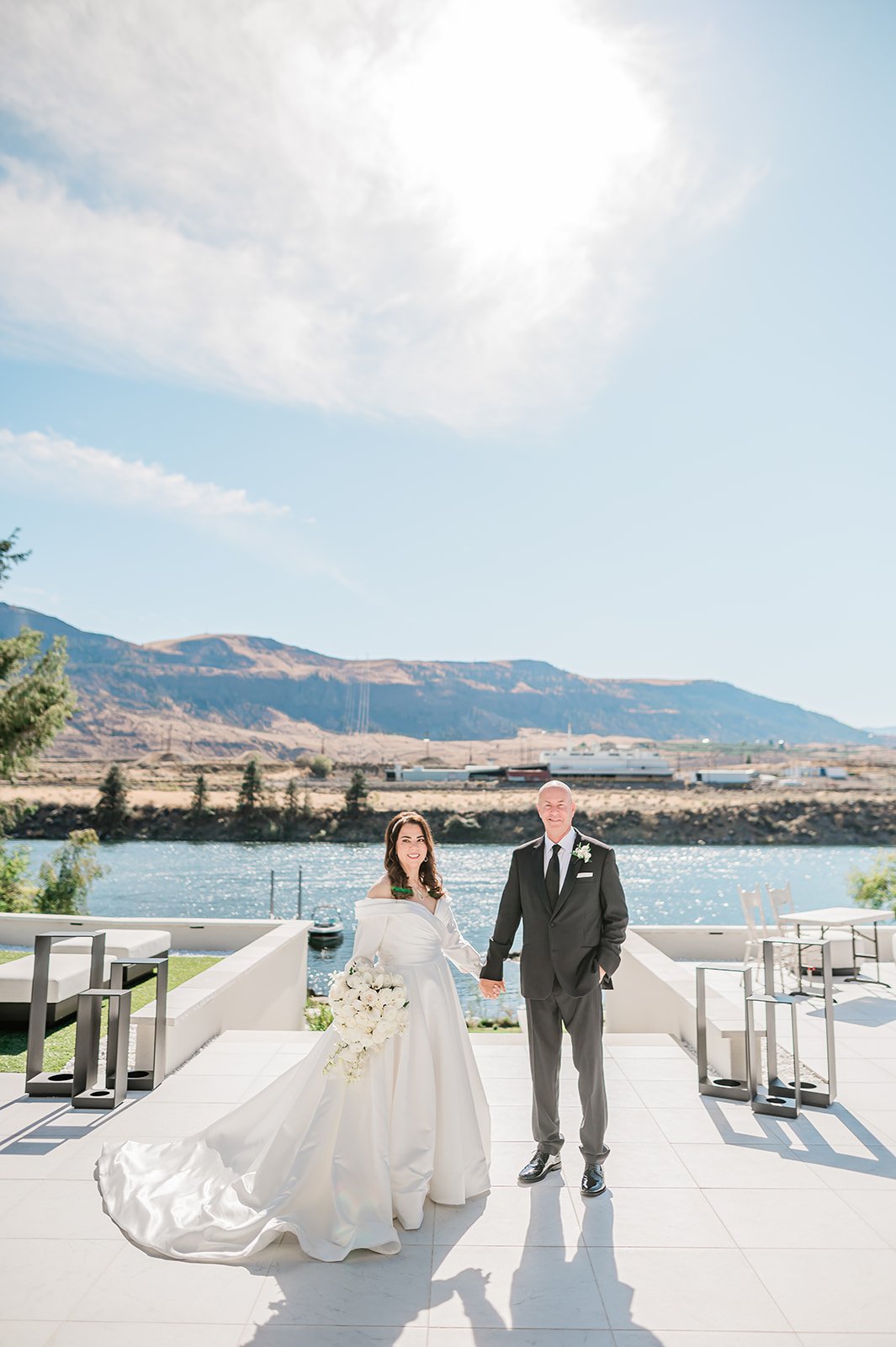 B. Jones Photography | seattle wa engagement photographer | seattle wedding photographer | wedding photographers near me | wedding pictures seattle | Woodmark Wedding | WENATCHEE, WA Wedding
