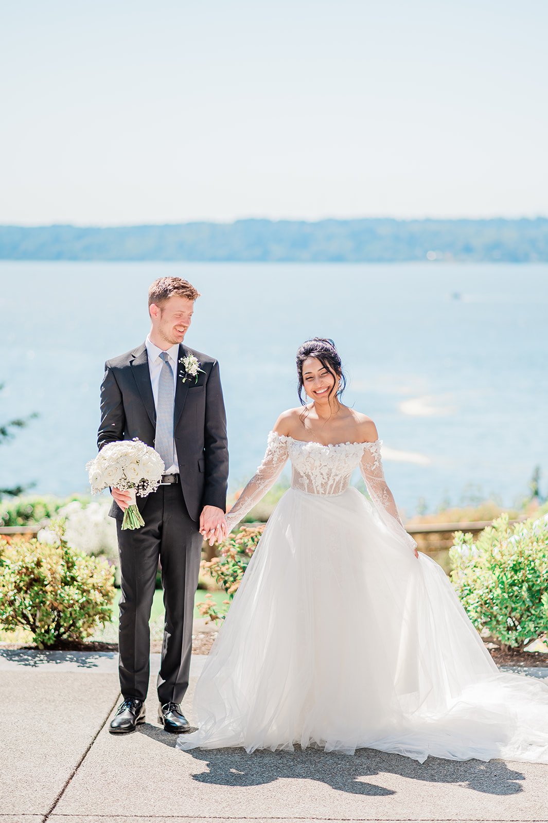 B. Jones Photography | seattle wa engagement photographer | seattle wedding photographer | wedding photographers near me | wedding pictures seattle | Woodmark Wedding | Dog Wedding Seattle
